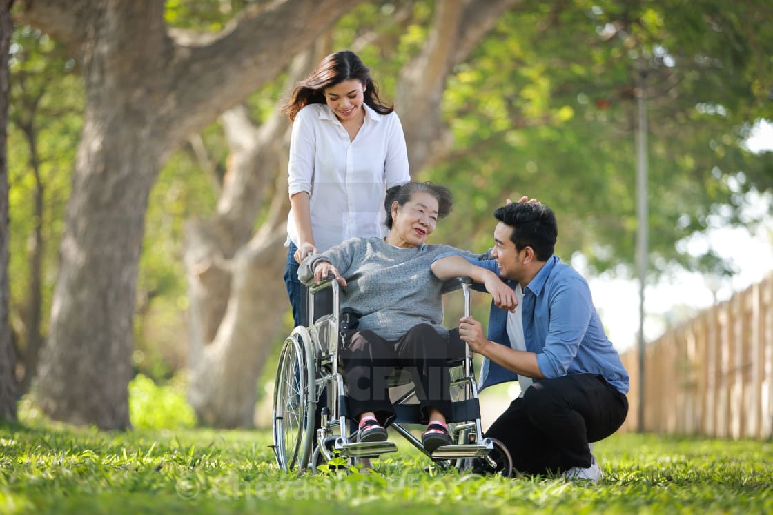 Read more about the article Family as the Main Caregiver