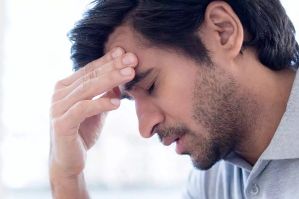 5 Penyebab Sakit Kepala Terus-Menerus dan Cara Mengobatinya