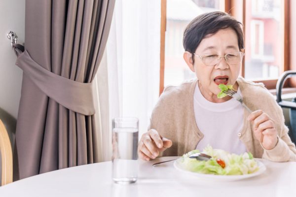 Bagaimana Menyusun Menu Ideal untuk Lansia?