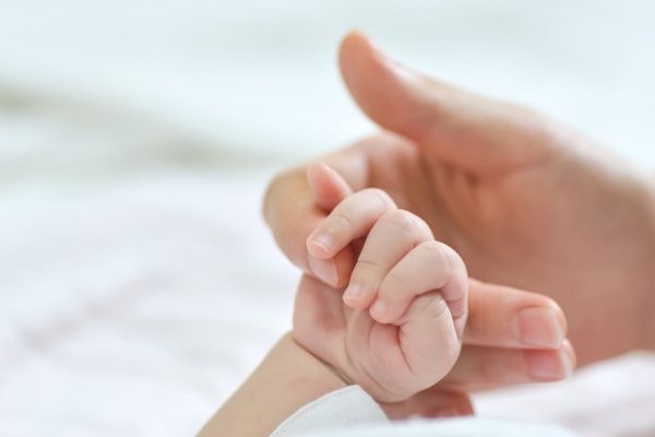 5 Perawatan Pasca Melahirkan oleh Perawat ke Rumah