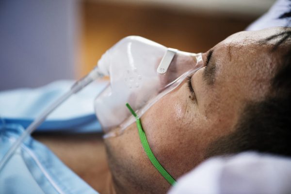 Perbedaan Nasal Kanul dan Masker Oksigen dan Manfaatnya