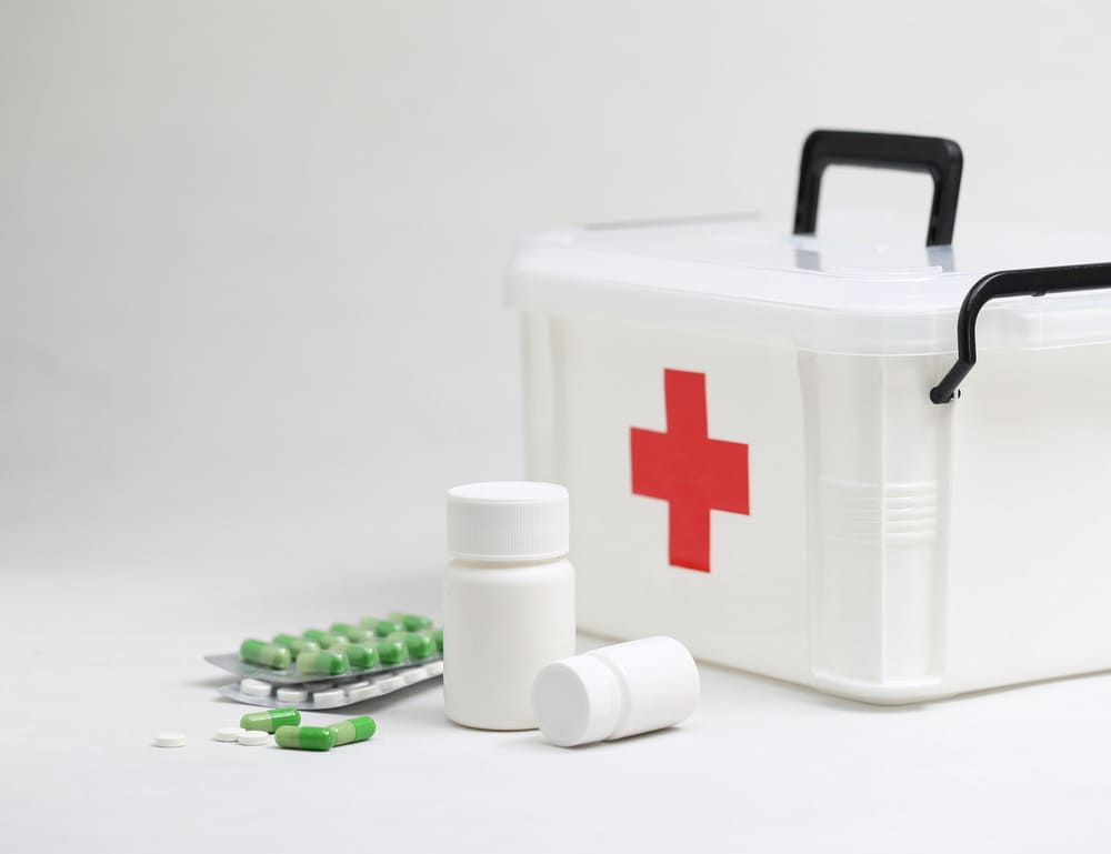 Read more about the article 9 Jenis Obat Ini Wajib Ada di Kotak P3K Anda!
