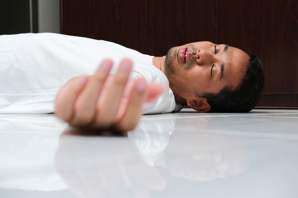 Read more about the article Pingsan: Penyebab, Faktor Risiko, dan Cara Menanganinya