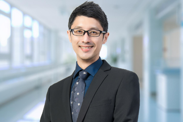Dr. Ng Jit Beng: Top Dokter Spesialis Jantung di Gleneagles Penang