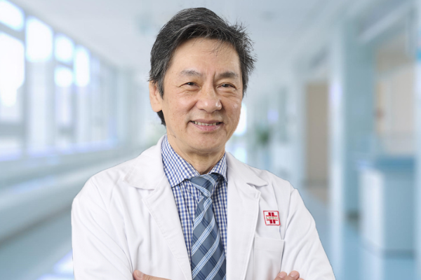 Dato’ Dr. Yip Kok Thye: Top Dokter Bedah di Rumah Sakit Lam Wah Ee