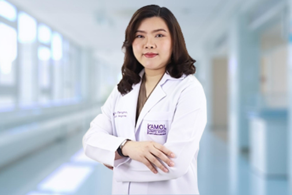 Dr. Janjira Paengnoi M.D. Top Dokter Operasi Plastik Thailand