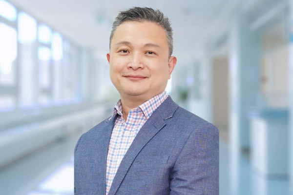 Dr. Lum Wan Wei: Top Dokter Onkologi di Beacon Hospital