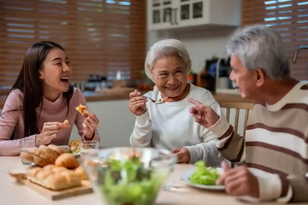 Apa Tips Makanan untuk Puasa Lansia?