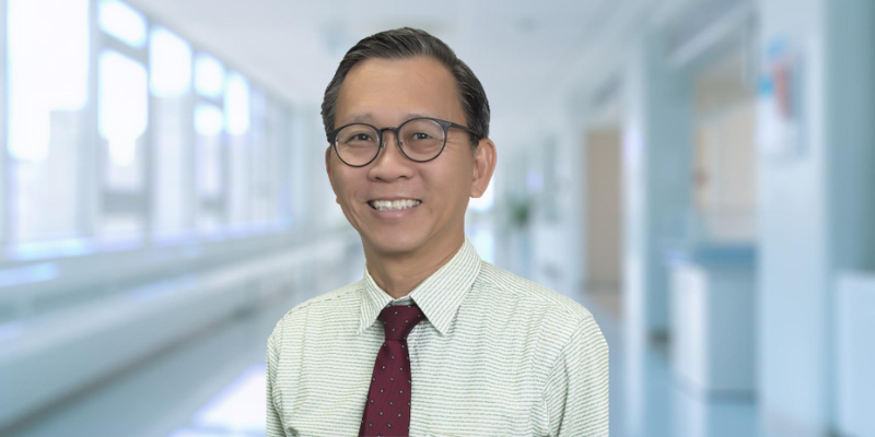 Read more about the article Dr. Mathew Tung Yu Yee Top Spinal Neurosurgeon di Gleneagles Hospital Singapore