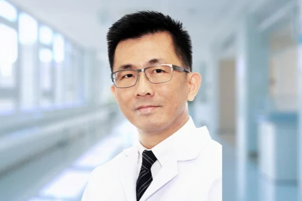 Dr. Teoh Boon Wei Top Urologi di Adventist Hospital