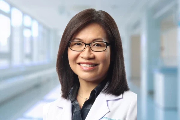 Dr. Wong Ching Lin Top Spesialis Mata di Penang Adventist Hospital
