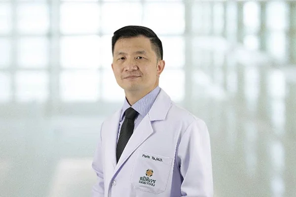 Dr. Parin Tatsanavivat, M.D. Top Spesialis Bedah Plastik di Samitivej Srinakarin Hospital