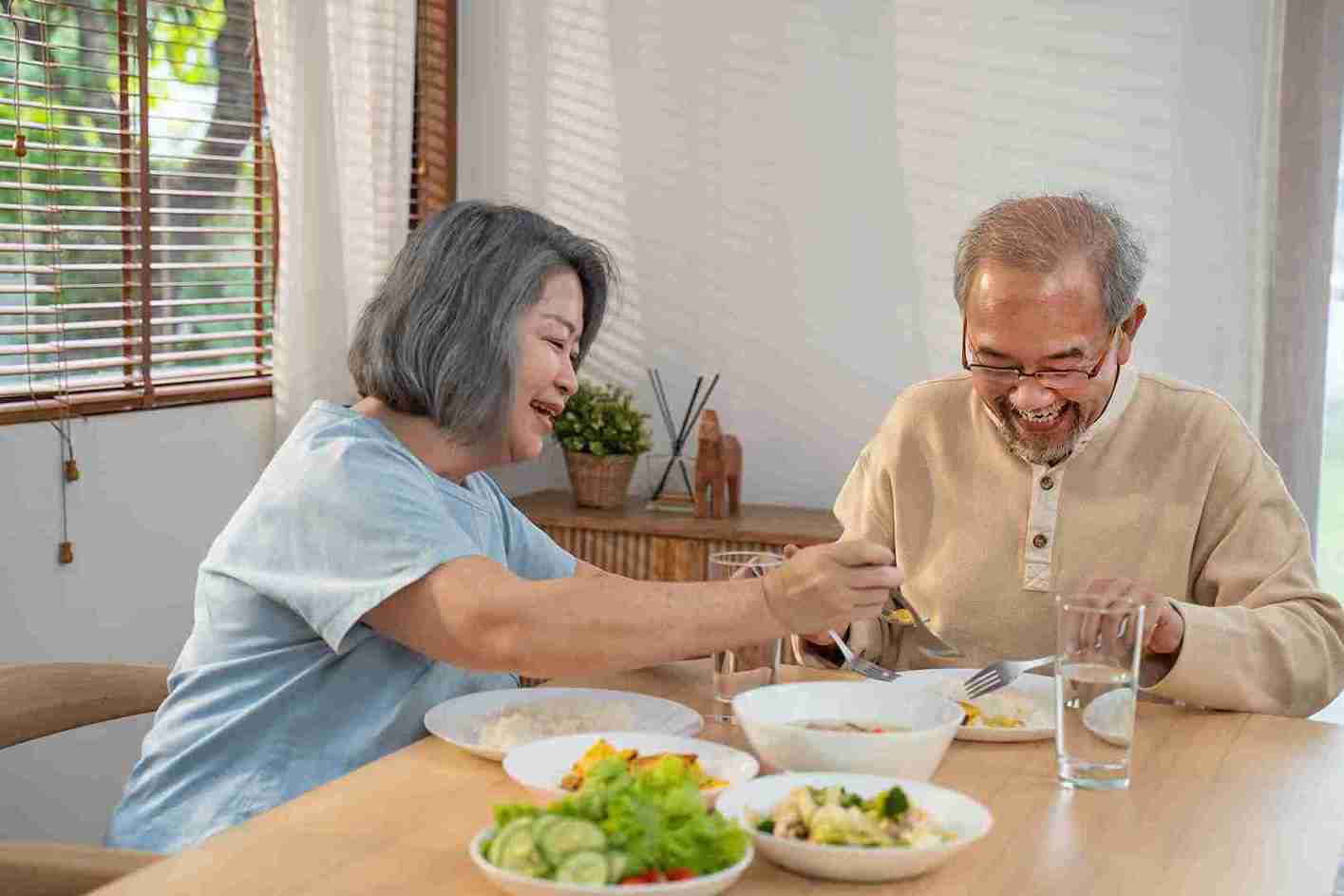 Read more about the article Bagaimana Cara Meningkatkan Nafsu Makan untuk Lansia?