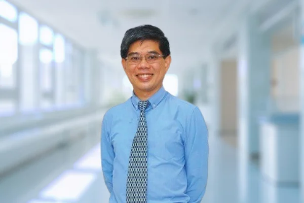 Dr. Lee Woo Guan: Ahli Bedah Ortopedi Terkemuka di KPJ Kuching Specialist Hospital