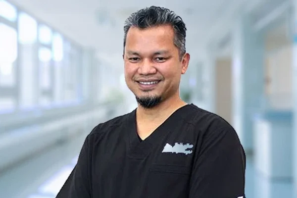 Dr. Zulkeflee Muhammad Top Elektrofisiolog dan Kardiolog di Kuala Lumpur