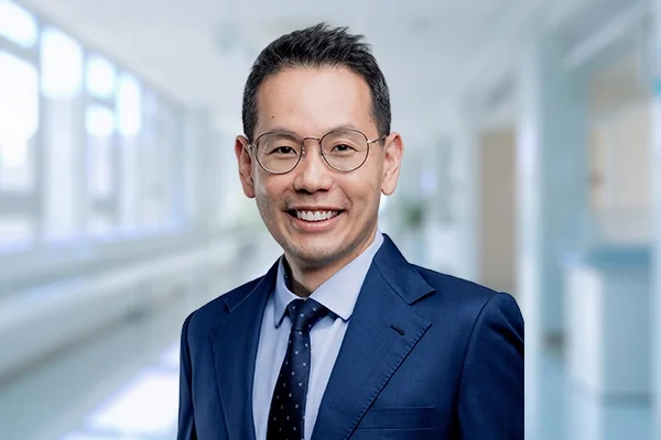 Dr Benji Lim Top Dokter Intervensi Jantung di Gleneagles Hospital Singapura