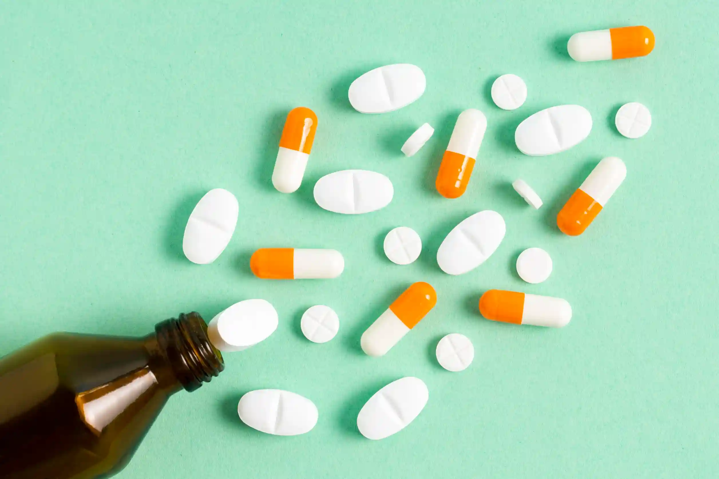 dr. Eddy Wiria, PhD's Insight 45 Apakah Penggunaan Antibiotika bisa Menyebabkan Masalah Autoimun Homecare Kavacare