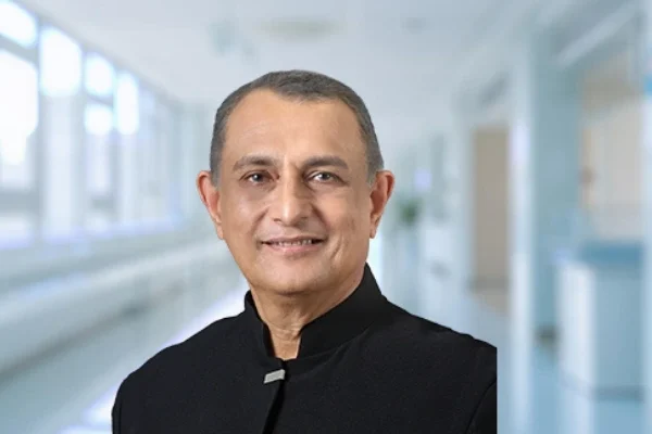 Prof. Dr. Basri Johan Jeet Abdullah, Top Radiologist & Interventional Radiologist di Hospital Picaso