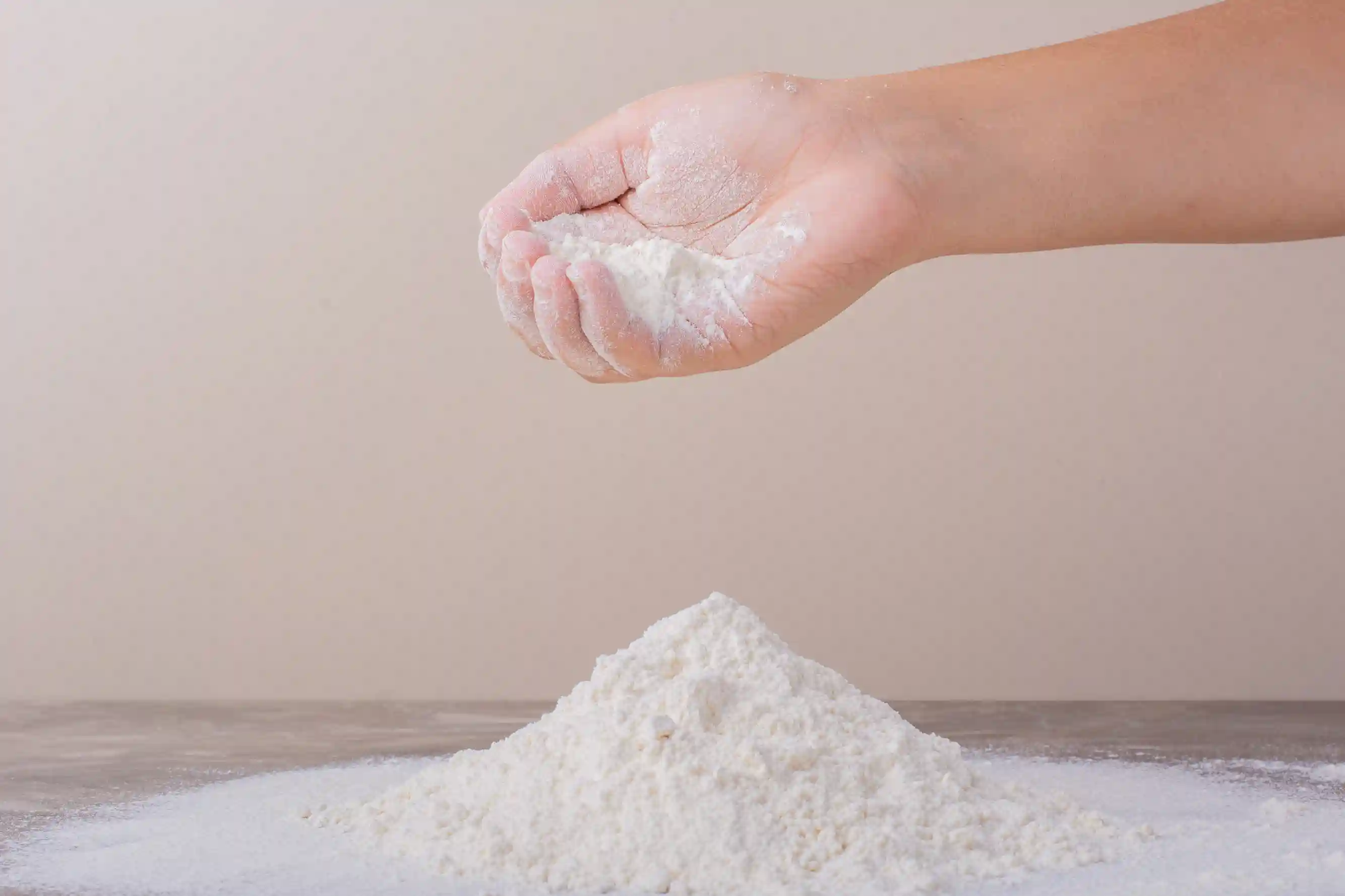 Read more about the article Apakah Benar Bedak Talc Menyebabkan Kanker Ovarium pada Wanita?