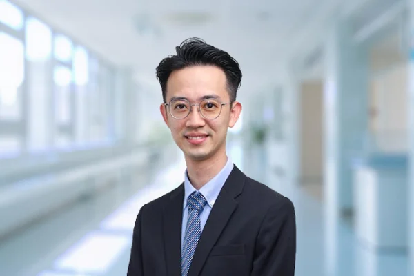Dr Chew Yu Wei Top Dokter Ortopedi di Pantai Hospital, Penang