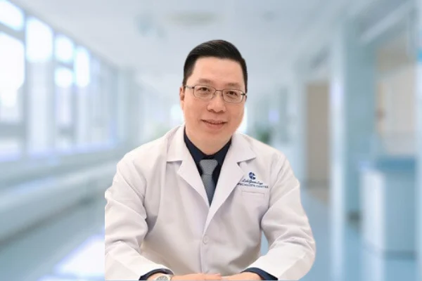 Dr. Lim Poon Seong Top Dokter THT di Loh Guan Lye Penang