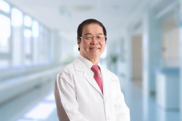 Dr. Liong Men Long Top Dokter Urologi di Georgetown Hospital
