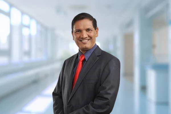 Dr Rajesh P Shah Top Dokter Kardiologi di Gleneagles Hospital Penang