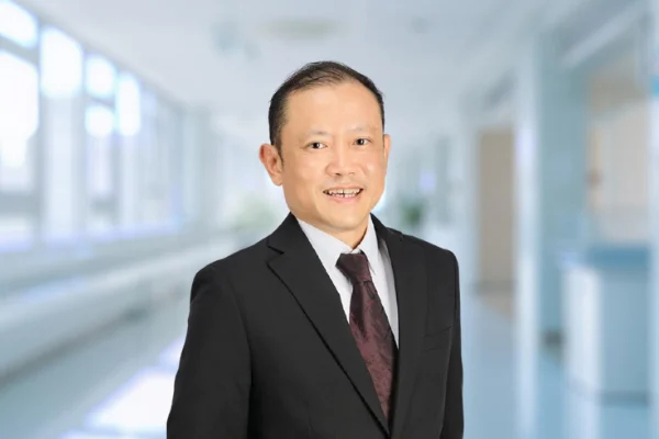 Dr Chan Ping Wah Kenneth Top Spesialis Paru di Mount Elizabeth Hospital dan Gleneagles Medical Centre