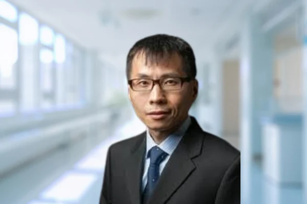Dr Lim Yi Jia Top Dokter Spesialis Bedah Tulang dan Ortopedi di Gleneagles Hospital Singapura