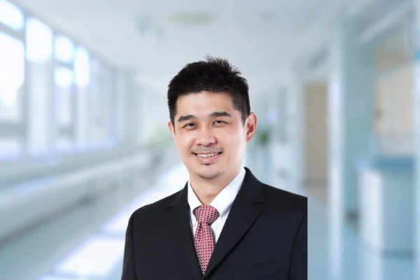 Dr Yeo Chong Jin Top Dokter Spesialis Bedah Tangan di Gleneagles Medical Centre