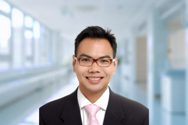 Dr Yip Hwee Seng Top Dokter Spesialis Paru di Mount Elizabeth Hospital dan Gleneagles Medical Centre
