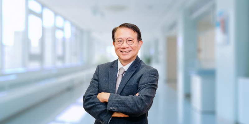 Read more about the article Dr Lo Ngai Nung Top Dokter Spesialis Bedah Tulang dan Ortopedi di Gleneagles Hospital Singapura