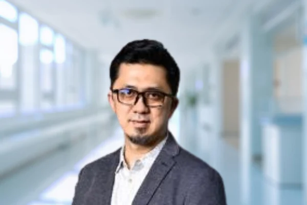 Dr Shamsul Kahar Kamarul Ghani Top Dokter Bedah Ortopedi dan Trauma di KPJ Perdana Specialist Hospital