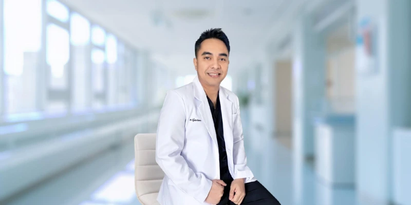dr Ajiantoro, Sp.OT Top Dokter Ortopedi Tulang Belakang di Primaya Hospital Tangerang 7 dr Ajiantoro