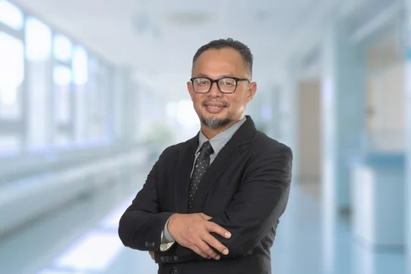 Dr. Azizi bin Abu Bakar Top Bedah Saraf di Subang Jaya Medical Centre
