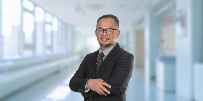 Dr. Azizi bin Abu Bakar Top Bedah Saraf di Subang Jaya Medical Centre 7 Dr Azizi bin Abu Bakar