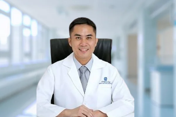 Dr Ng Ying Zhuang Top Gastroenterologi dan Hepatologi di Loh Guan Lye