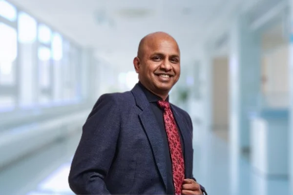 Dr Balachandran Appoo Top Dokter Spesialis THT di Thomson Hospital Damansara