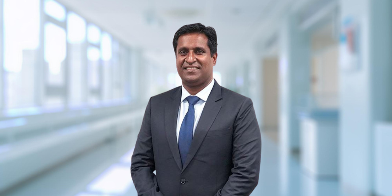 Read more about the article Dr Thuraikumar Kanniah Top Dokter Bedah Ortopedi Tulang Belakang di Gleneagles Hospital Kuala Lumpur