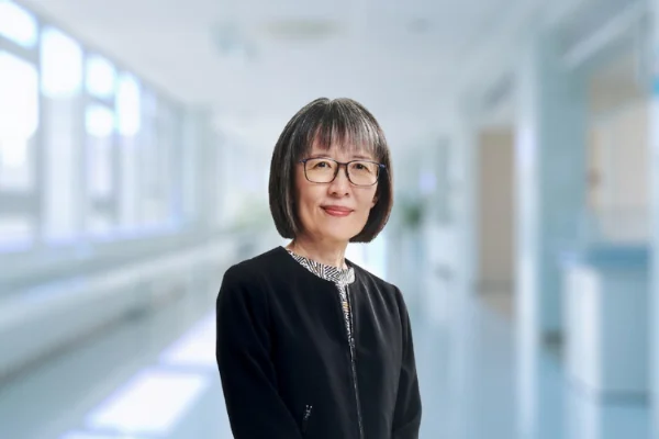 Dr Chin Pik Kee Top Dokter Spesialis Mata di Sunway Medical Centre Kuala Lumpur
